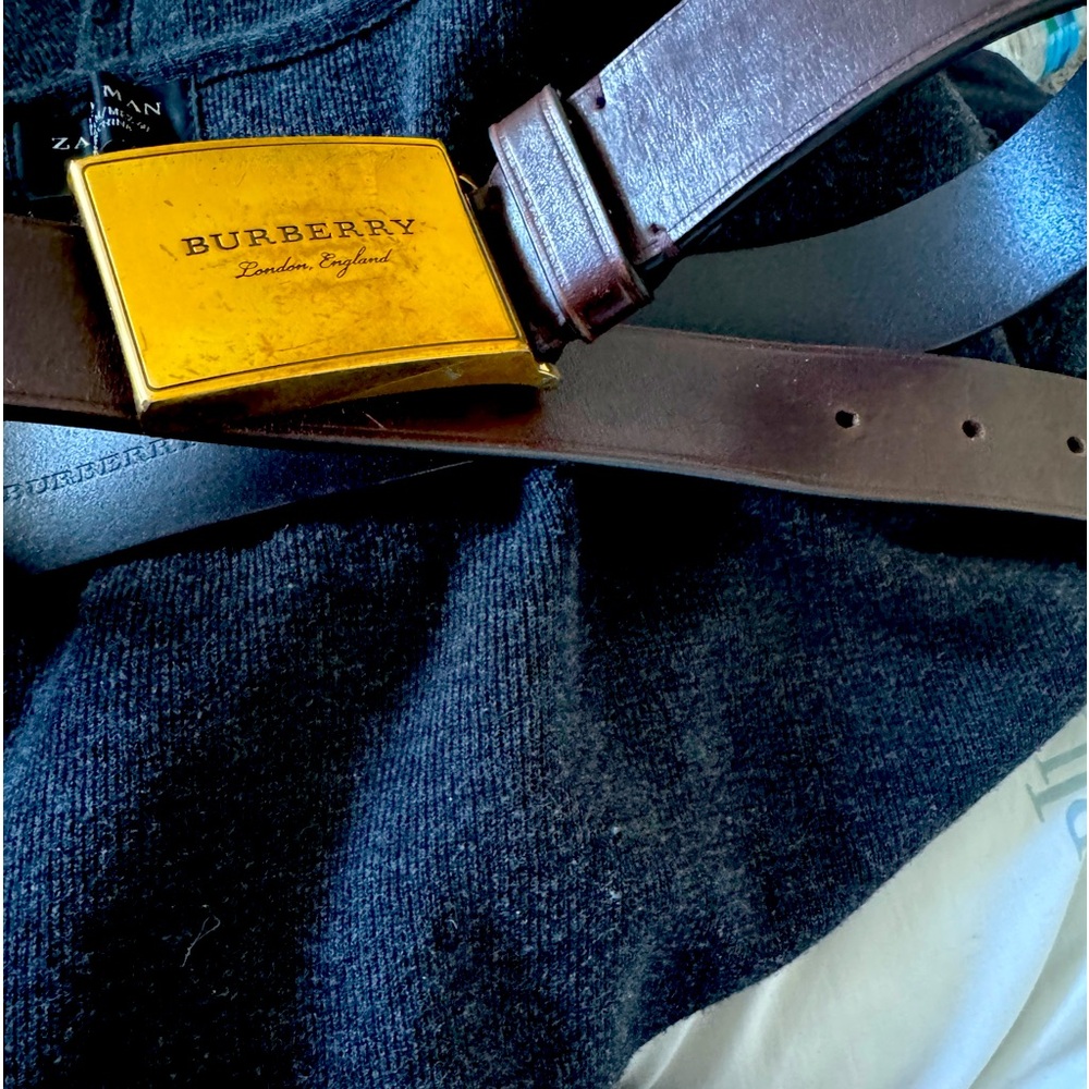 Burberry Rose Gold Buckle belt